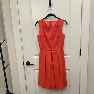 Elegant Sleeveless Coral Midi Dress